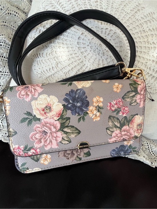 Nine West Handbags - Nine West Gray Floral Leather Wallet Purse with Floral Pink &  Blue Blooms, NWOT